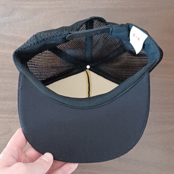 Vintage 1980s International Insignia Embroidered Ottawa Trucker Hat Snapback Cap - Picture 7 of 13